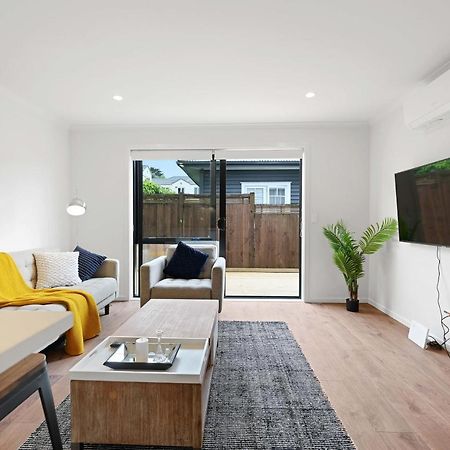 New Towhouse Walk To The Hospital & Cbd & The Lake Hamilton Extérieur photo