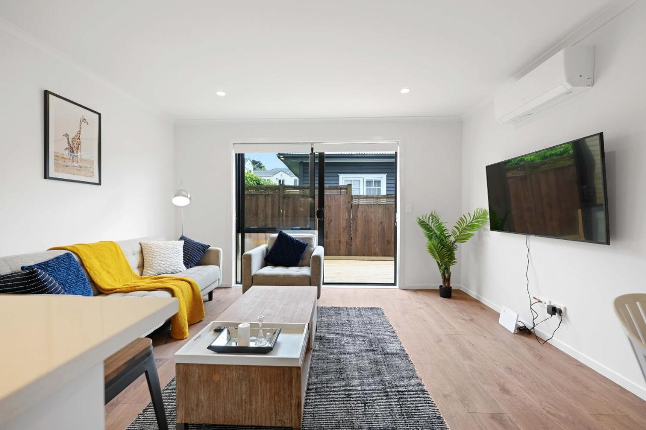 New Towhouse Walk To The Hospital & Cbd & The Lake Hamilton Extérieur photo